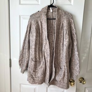 Chunky Cable Knit Cardigan Size M/L